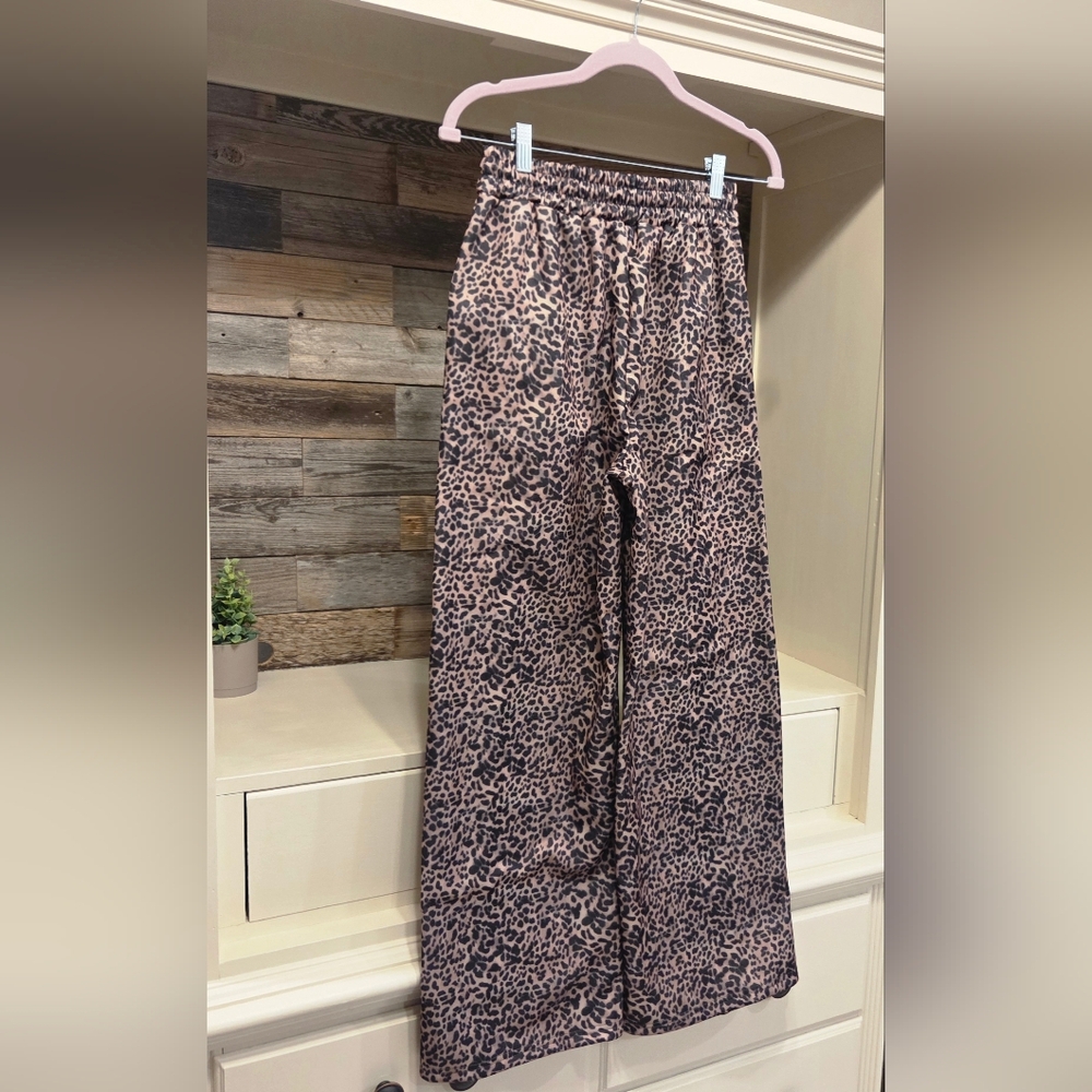Stylish Leopard Print Wide-Leg Oversized Pants W Pockets & Adjustable Drawstring - Picture 11 of 13